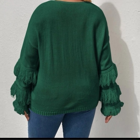 SHEIN Essnce Plus Fringe Trim Drop Shoulder Cable Knit Sweater - Picture 3 of 4